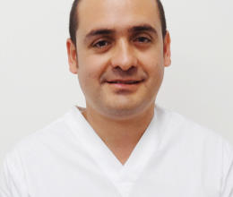 D.D.S. Alejandro Barragán Sánchez, Oral Surgeon Diploma / Implant Maxicurses Diploma / Oral Surgery and Implants Specialist