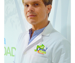 Dr. Martin Quesada Araya,