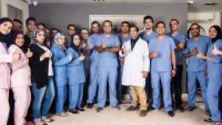 مركز شايني وايت لزراعة و تجميل الأسنان 