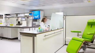 Dr. Pavlos Theodoropoulos: hôpital ophtalmologique d’Athènes